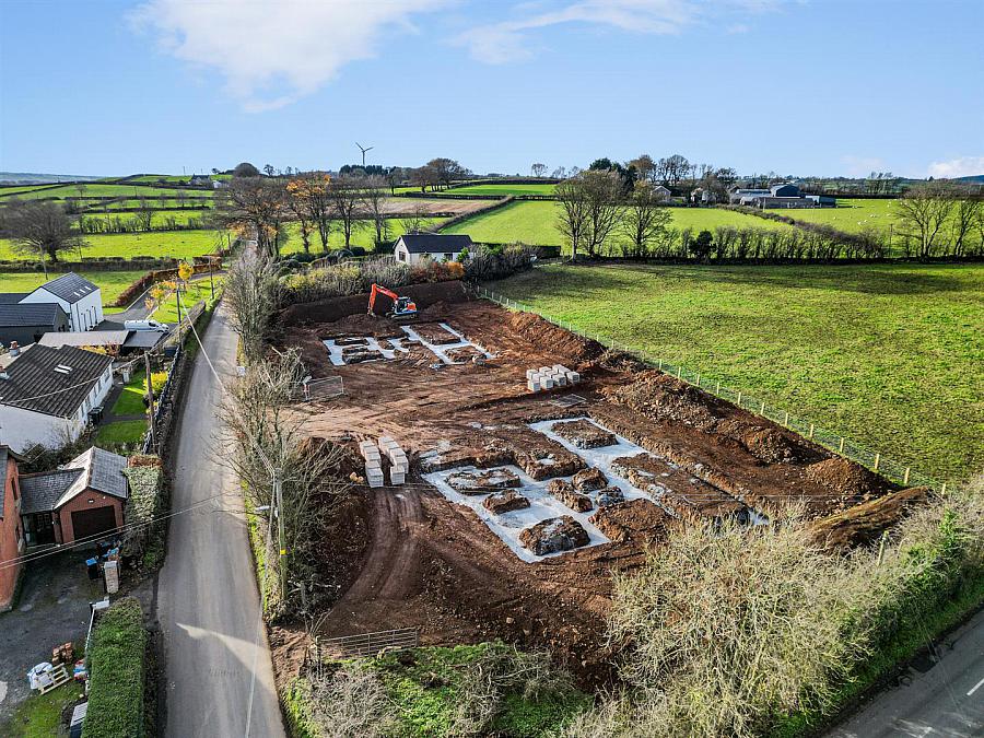 Site 2 Between 7 Holestone Road & 2 Moyra Road Site 2 Between 7 Holestone Road & 2 Moyra Road