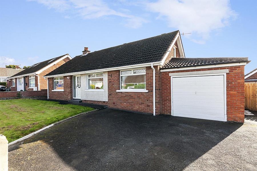 4 Twinburn Park
