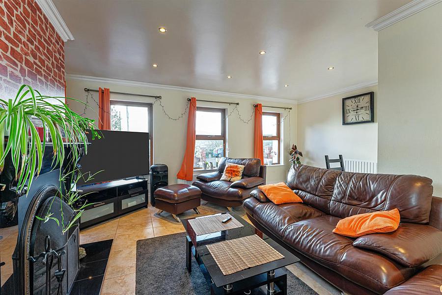 1085 Crumlin Road