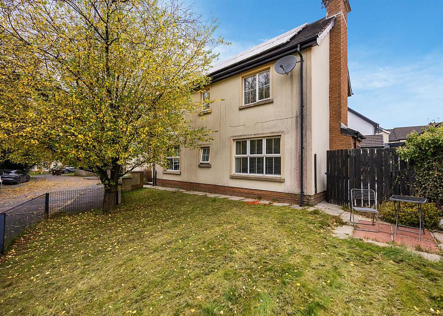 6 Castlebrook Way