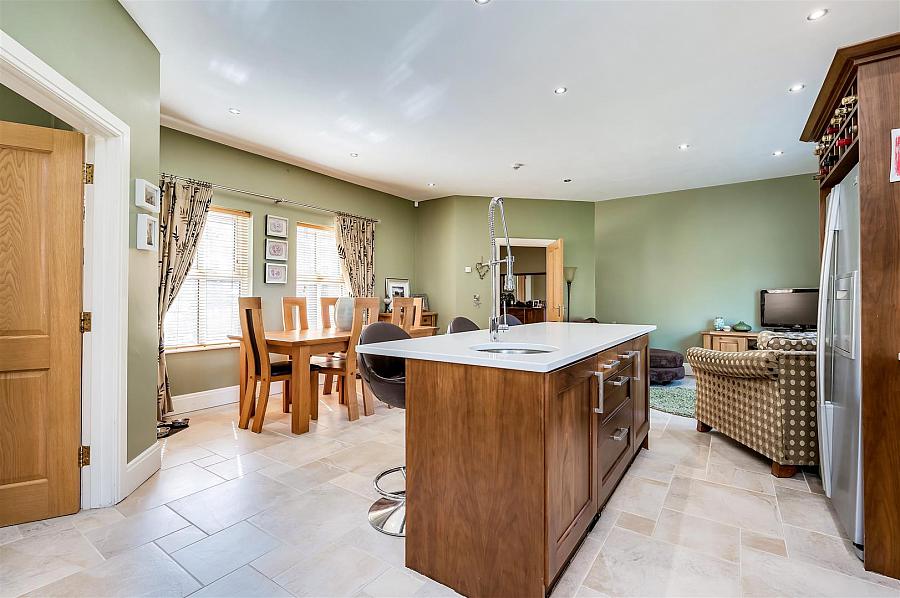 9 Carnbank