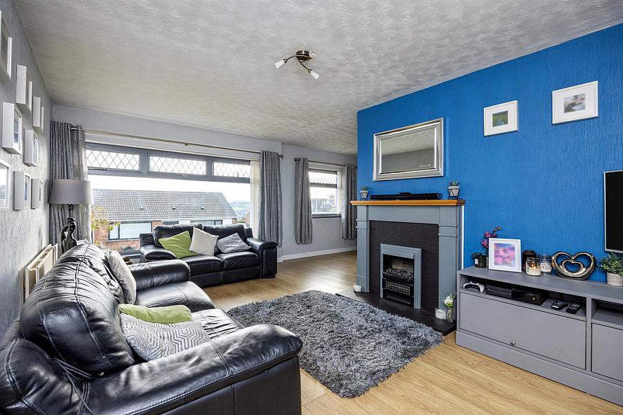 4 Wyncairn Park
