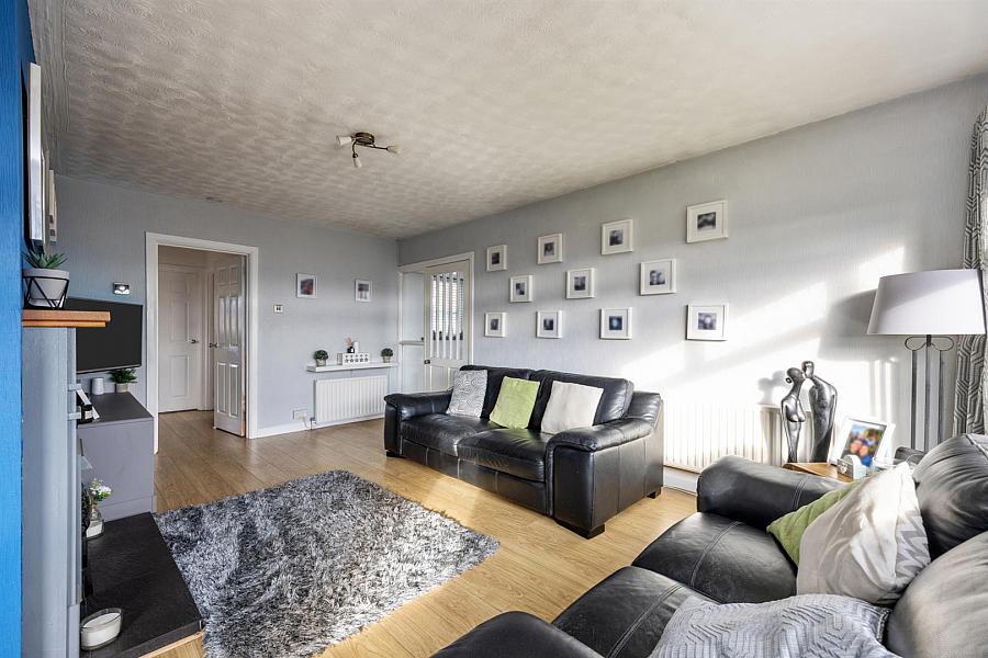 4 Wyncairn Park