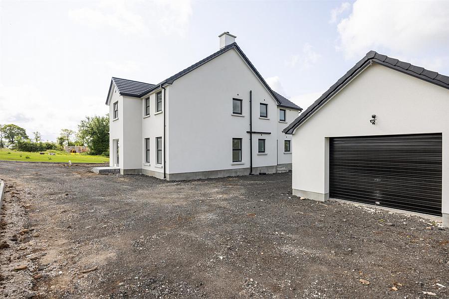26 Tullywest Road