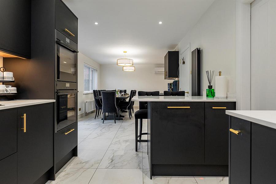 17 Glencroft Gardens