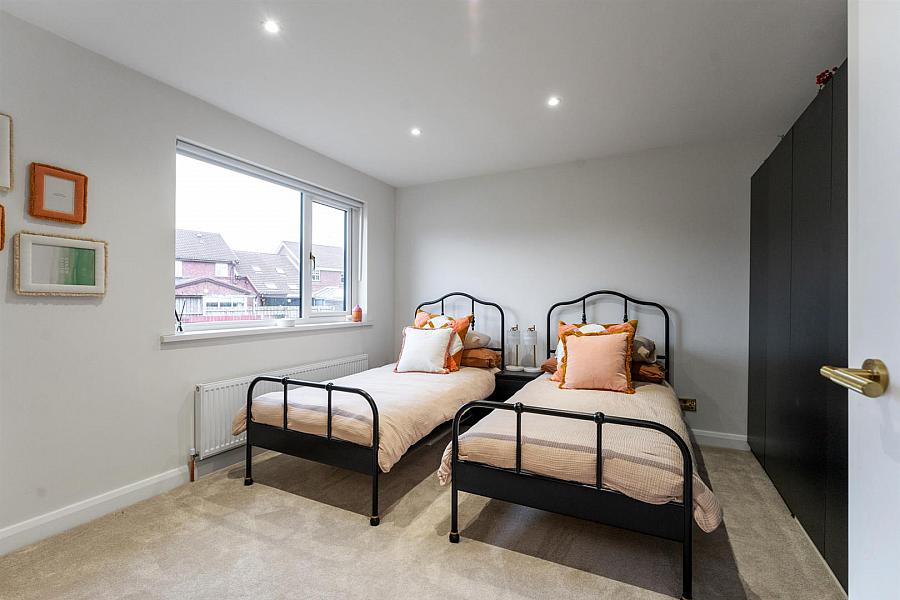 17 Glencroft Gardens