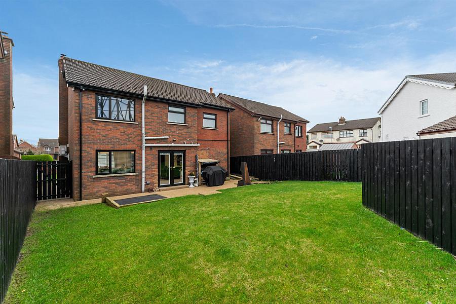 17 Glencroft Gardens