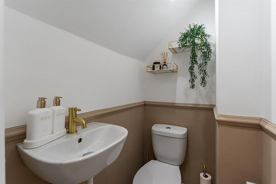 17 Glencroft Gardens