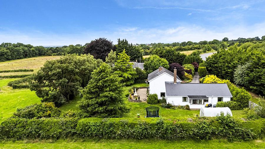 Dwelling, Building Site & Land At 7 Loughanmore Rd