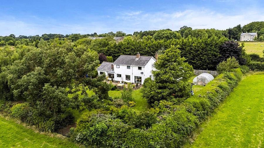 Dwelling, Building Site & Land At 7 Loughanmore Rd