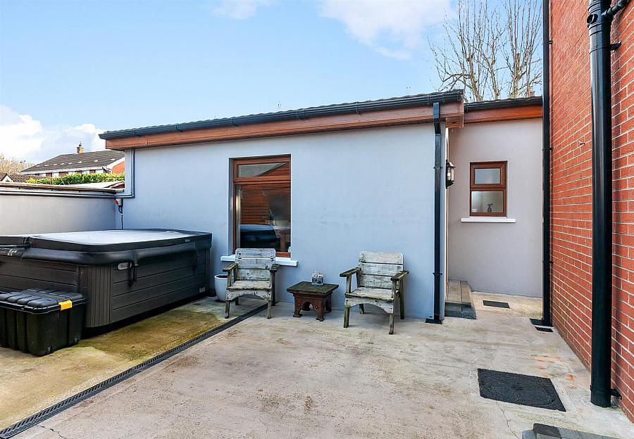 The Studio At 37 Templeton Park