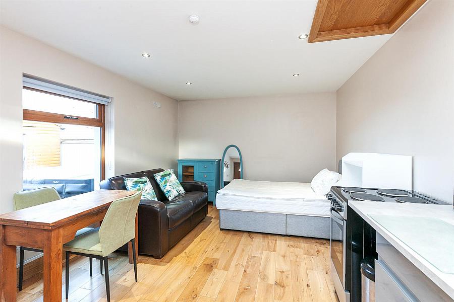 The Studio At 37 Templeton Park