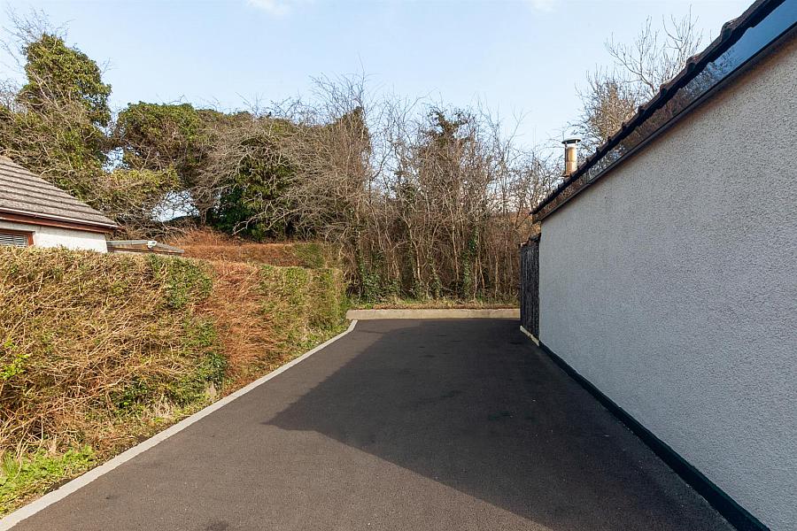 131 Ballyrobert Road