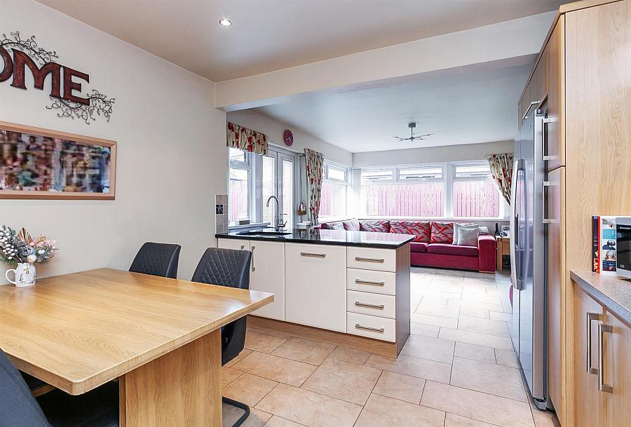 42 Brackenridge Green