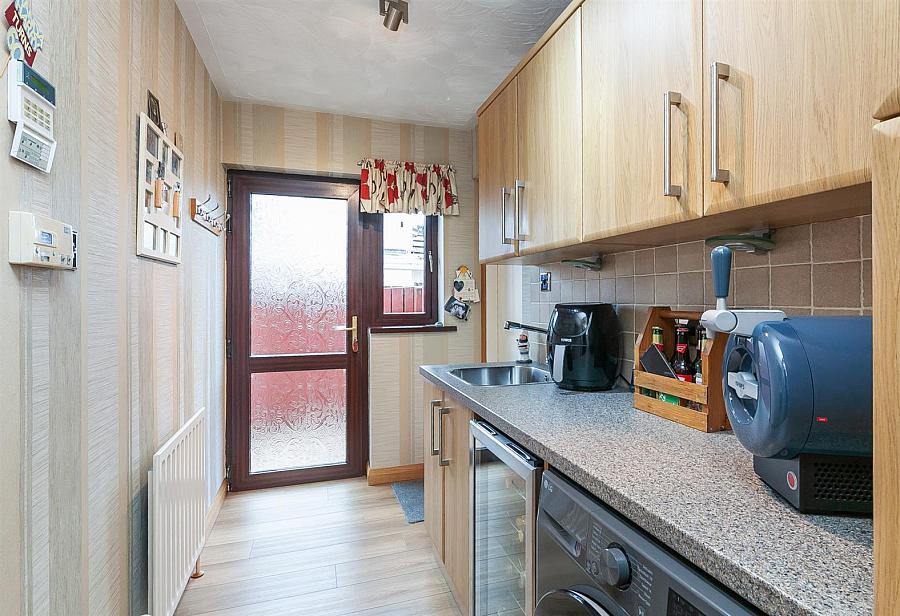 42 Brackenridge Green