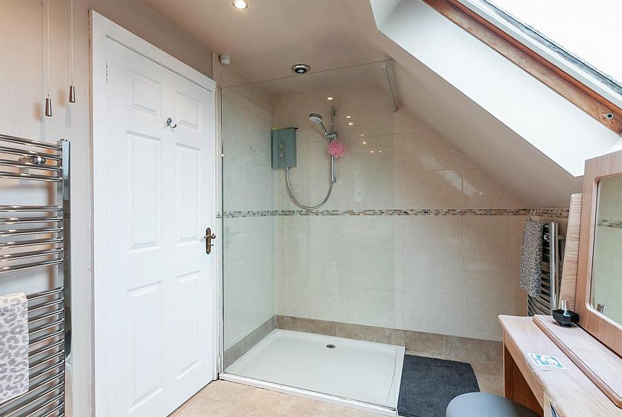 42 Brackenridge Green