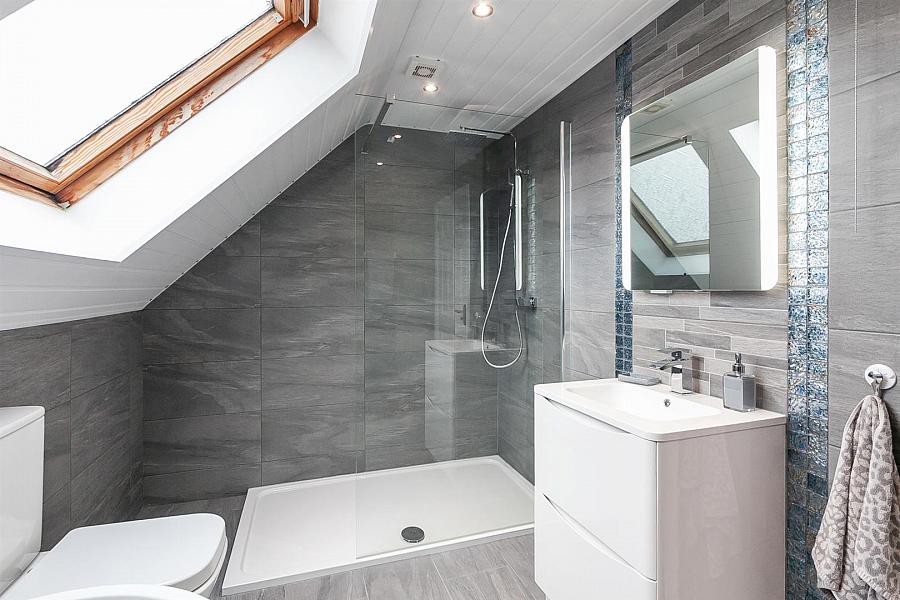 42 Brackenridge Green