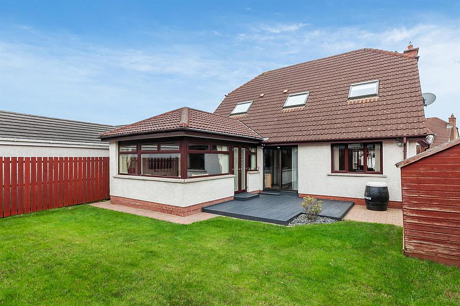 42 Brackenridge Green