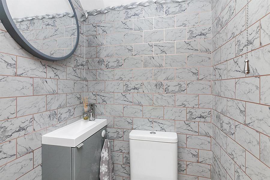 42 Brackenridge Green