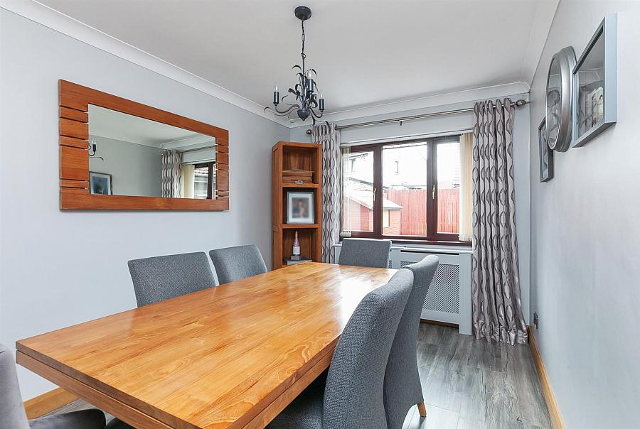 42 Brackenridge Green