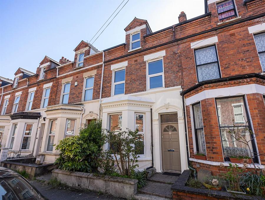 16 Rossmore Avenue
