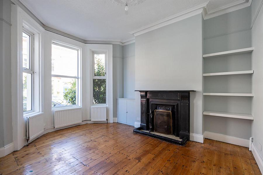 16 Rossmore Avenue