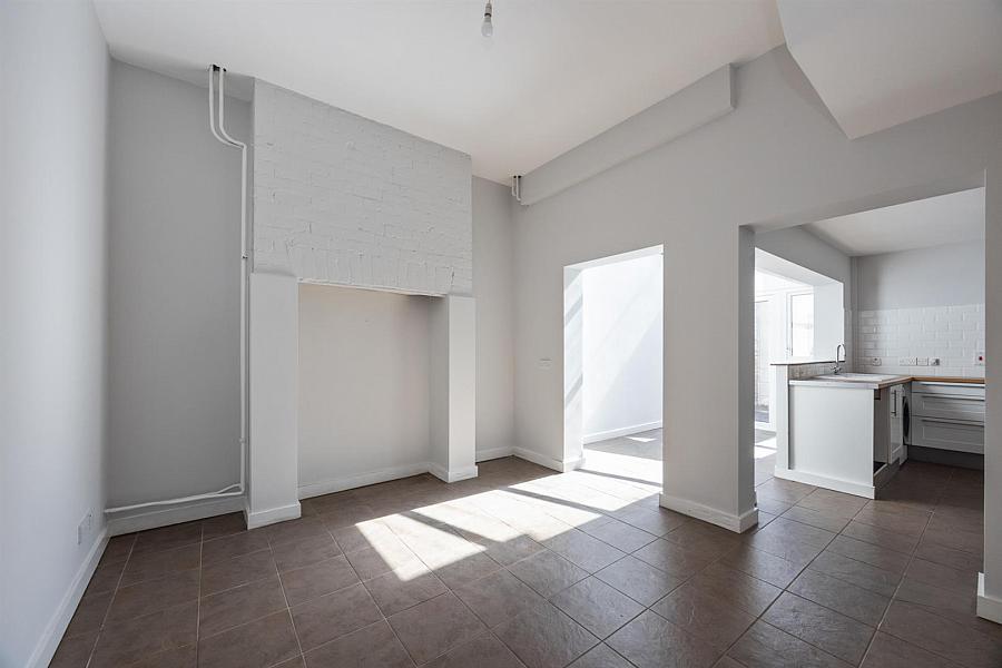 16 Rossmore Avenue