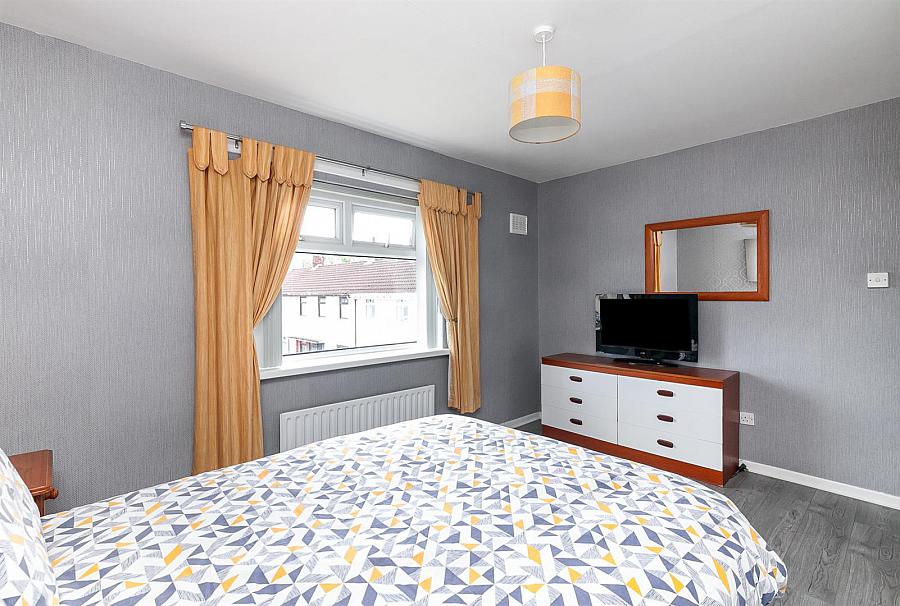 13 Waveney Grove