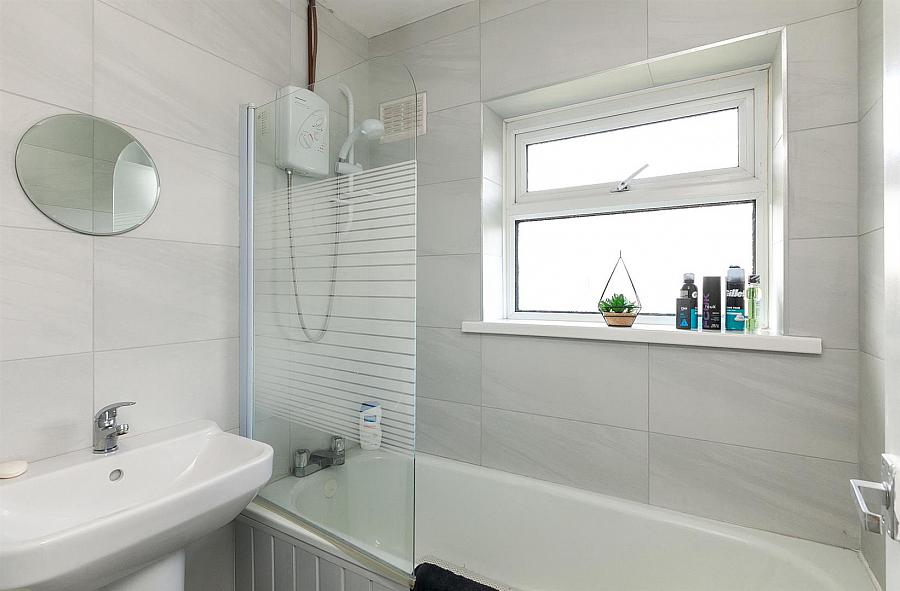 13 Waveney Grove