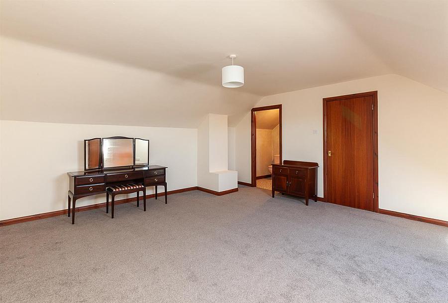 8 Merion Park