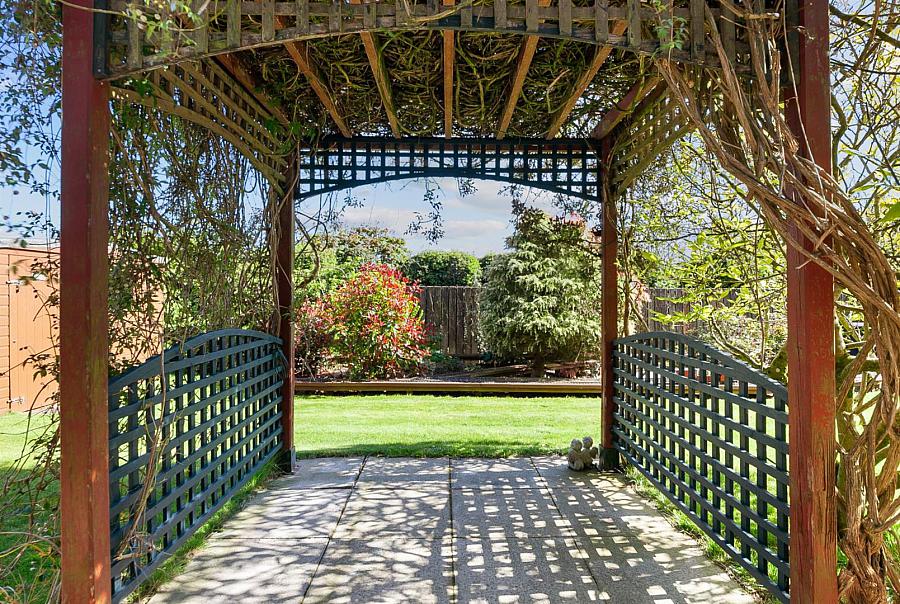 8 Merion Park