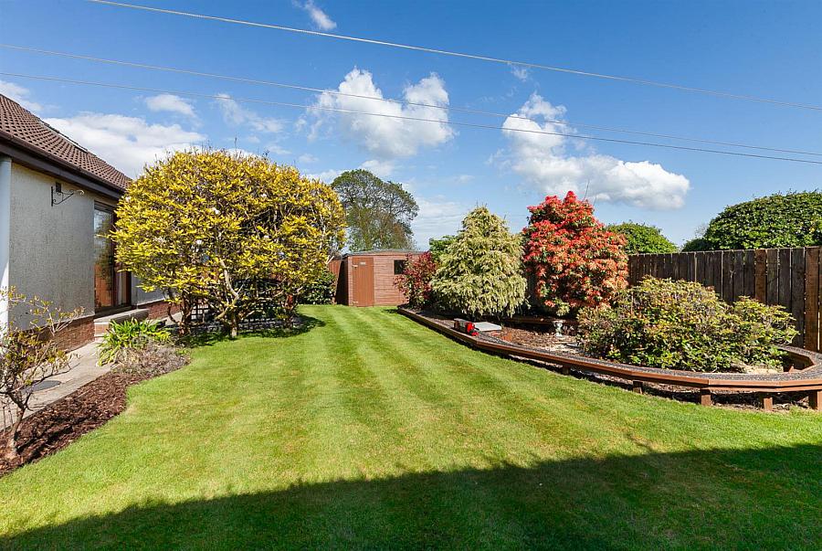 8 Merion Park
