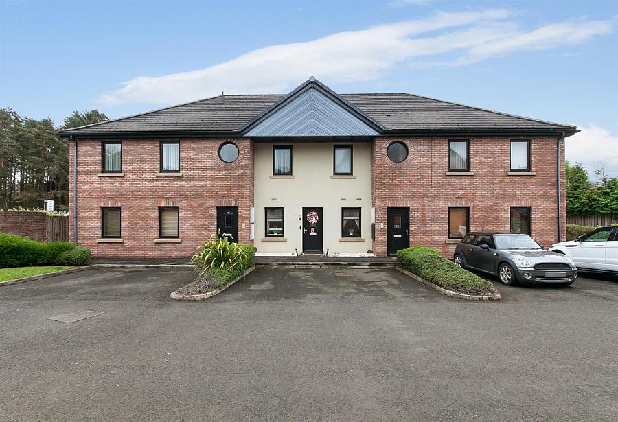 16 Friars Wood