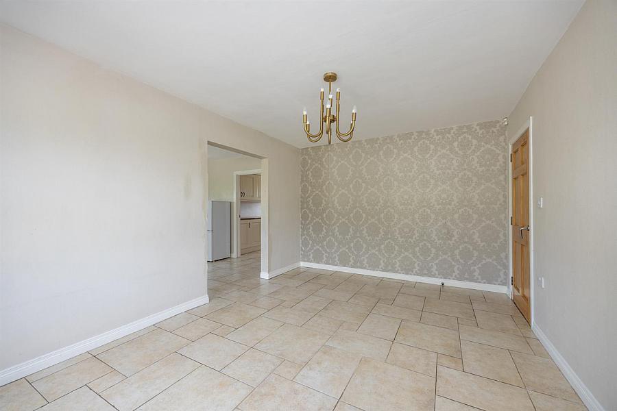 32b Crumlin Road