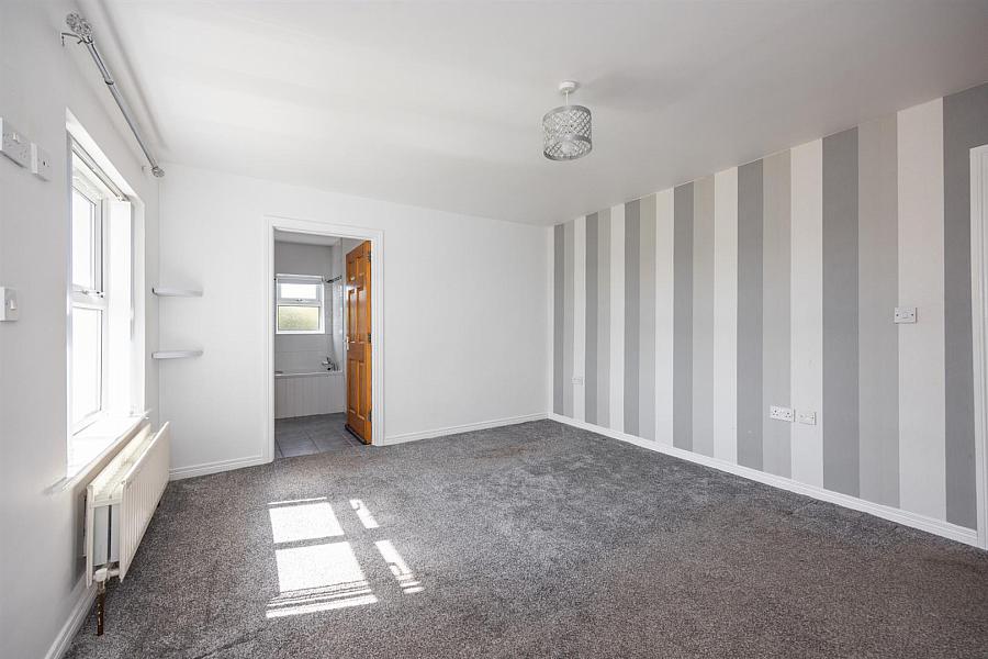 32b Crumlin Road