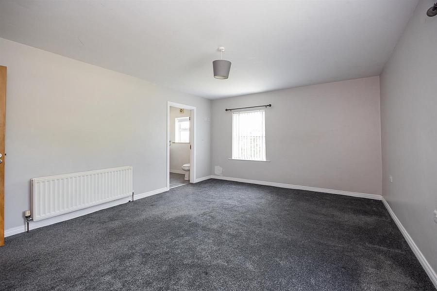 32b Crumlin Road