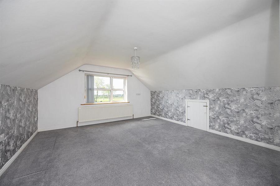 32b Crumlin Road