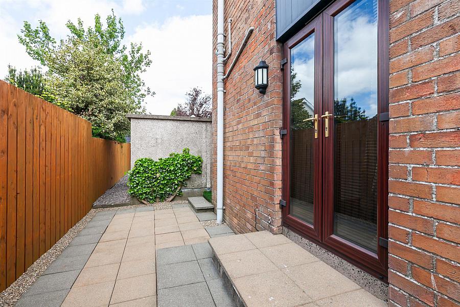 1 Moyadam Park