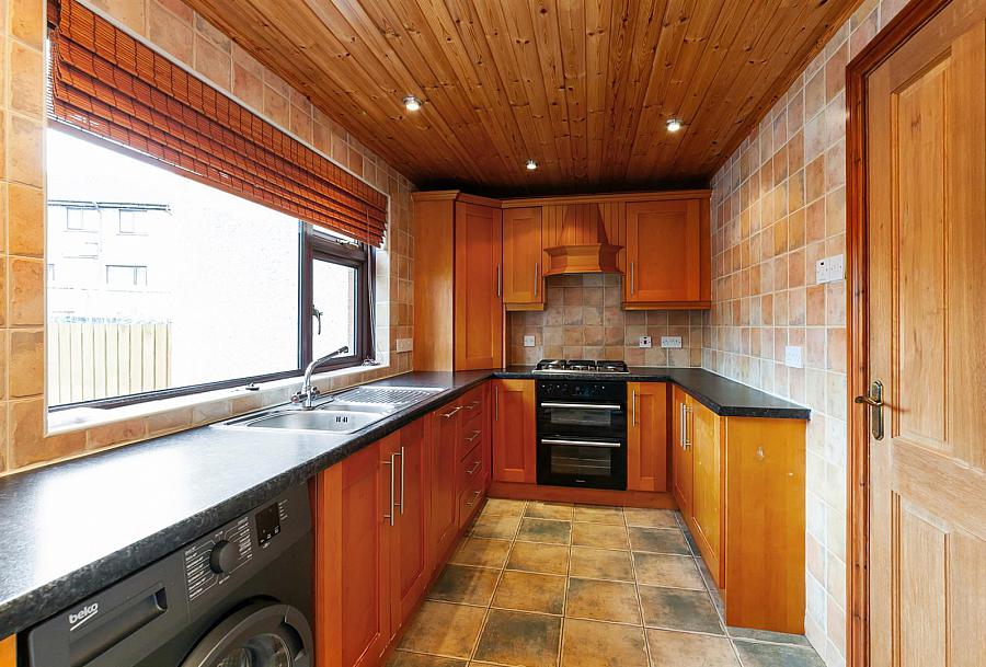 1 Moyadam Park