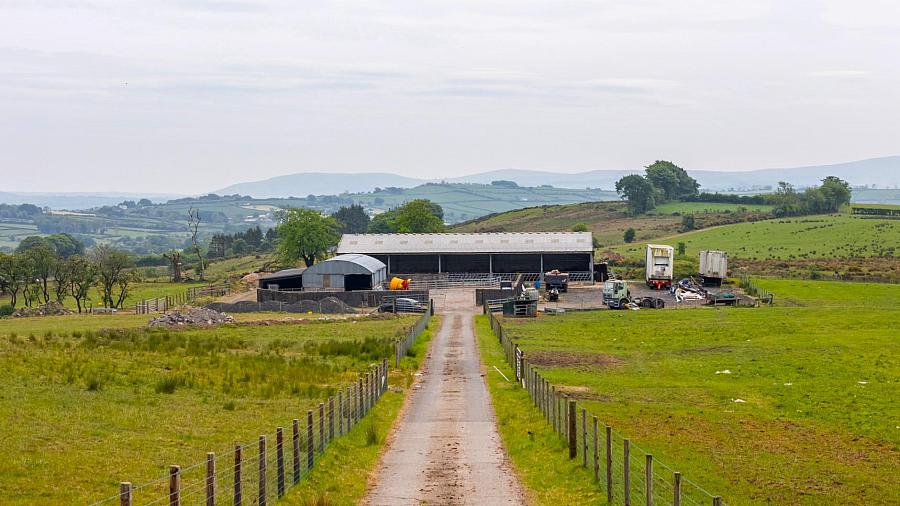 Land, Yard & Outbuildings At Carnearney Road