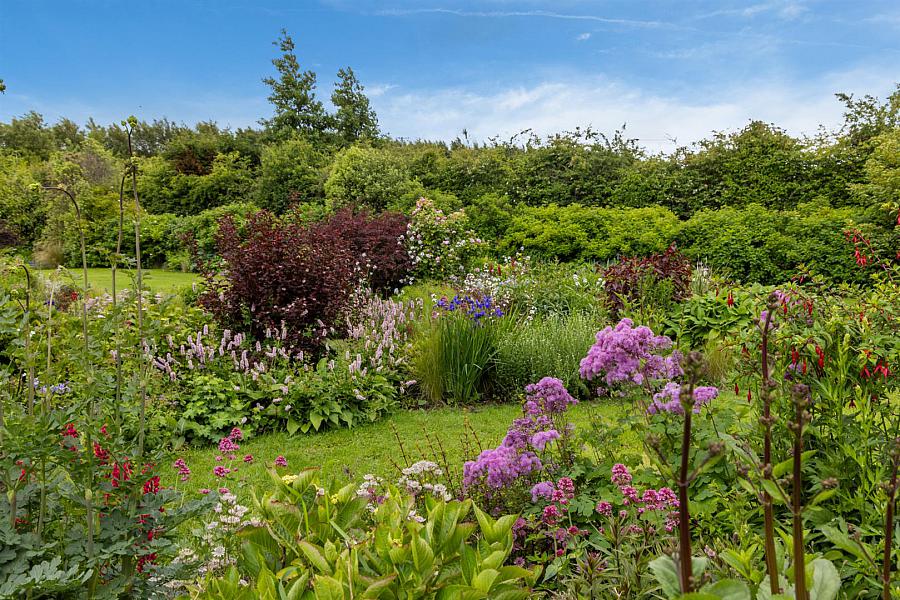 Kilcoan Gardens, 240 Middle Road