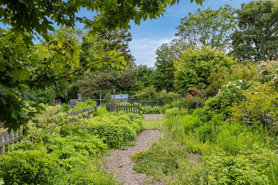 Kilcoan Gardens, 240 Middle Road
