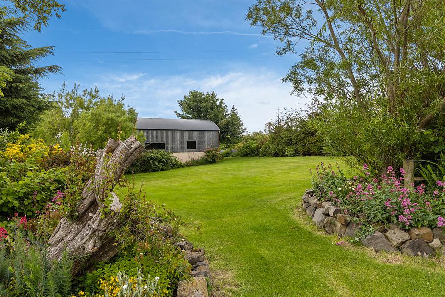Kilcoan Gardens, 240 Middle Road