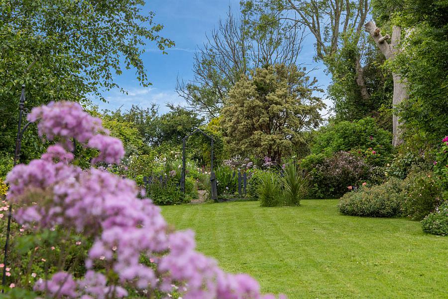 Kilcoan Gardens, 240 Middle Road