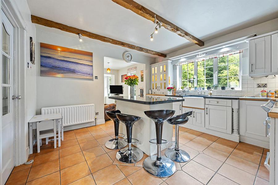 5 Cogry Manor