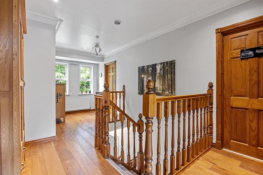 5 Cogry Manor