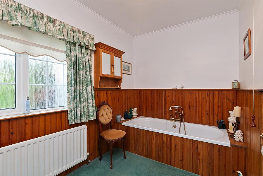 146 Ballyrobert Road