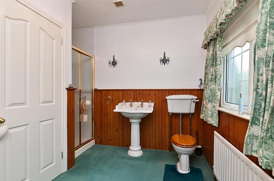 146 Ballyrobert Road