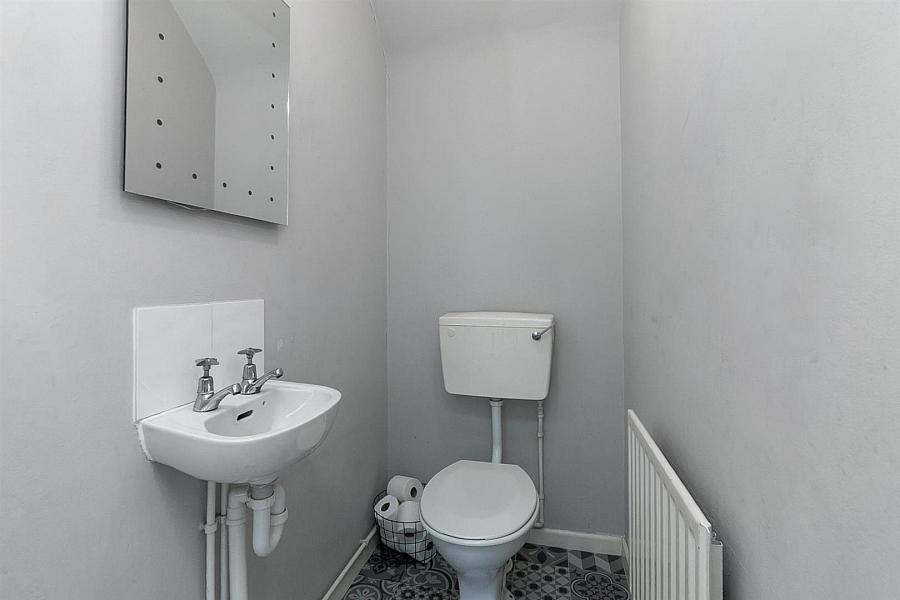 3 Glanroy Crescent