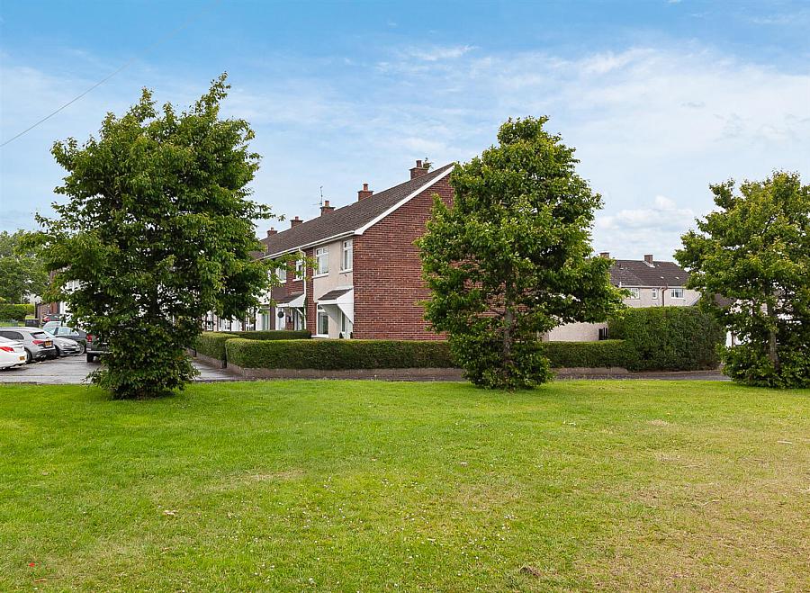 3 Glanroy Crescent